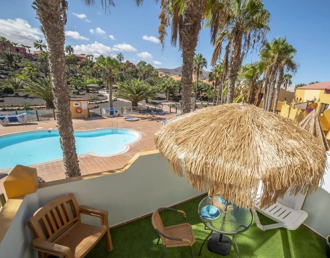 Oasis Royal 13 apartamento vista piscina Corralejo by Lightbooking